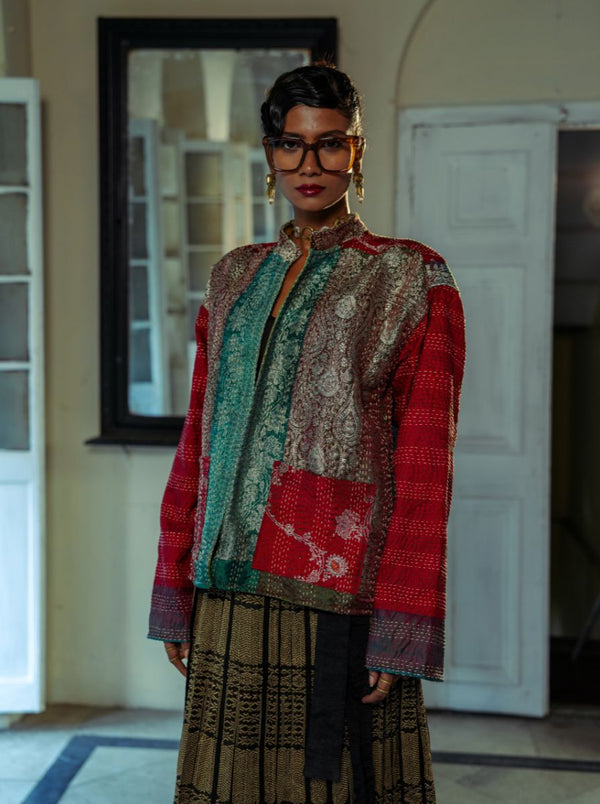 kantha vintage reversible collar vest banaras katyayani (Zinda)