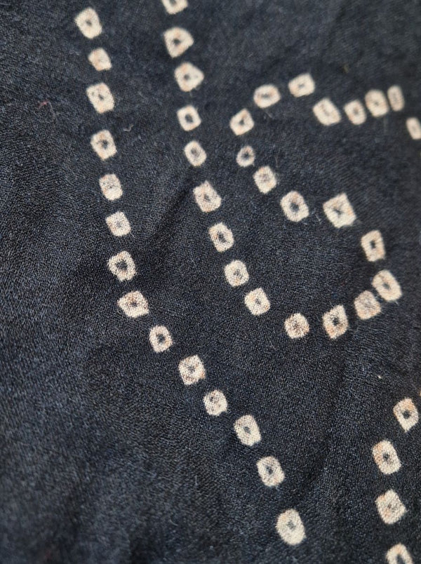 wool and eri silk bandhani shawl